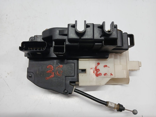 Fechadura Porta Dianteira Esquerda Hyundai I30 2009 A 2012