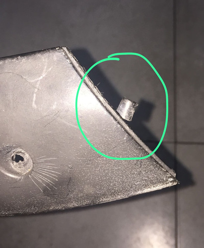 Moldura Paralama Dianteiro Esquerdo Fiat Palio 98/01 Detalhe