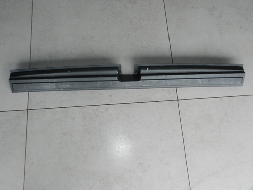 Moldura Soleira Porta Malas Cinza Gm Blazer 00/11 93231017