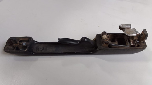 Maçaneta Porta Traseira Esquerda Volkswagen Santana   24174