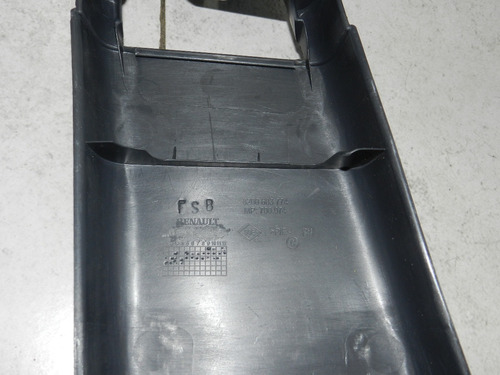 Acabamento Coluna Inferior Direita Renault Sandero 08 A 2014