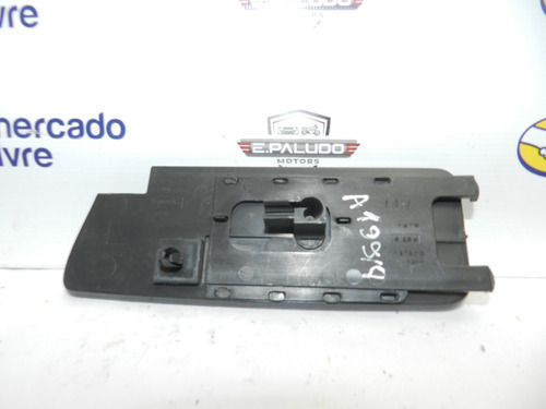 Moldura Trava Pino Traseira Esquerda Gm S10 Blazer 95/00
