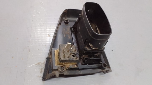 Kit Moldura Difusor Lado Direito Santana 1991/1998. 23446