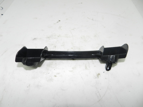 Guia Para-choque Dianteiro Esquerdo Toyota Etios 2011 A 2021
