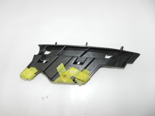 Guia Suporte Inferior Farol Direito Cruze 12/16 Com Detalhe