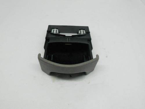 Cinzeiro Painel Citroen Xsara Picasso 2001 A 2008 9635581577