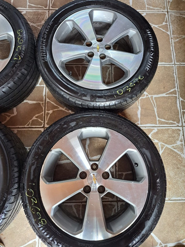 Jogo De Rodas E Pneus Gm Cruze 2014 