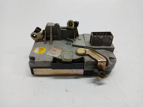 Fechadura Porta Dianteira Esquerda Peugeot 206 1999 2000 03