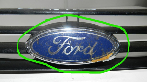 Grade Dianteira Para-choque Ford Focus 00/04 Detalhe