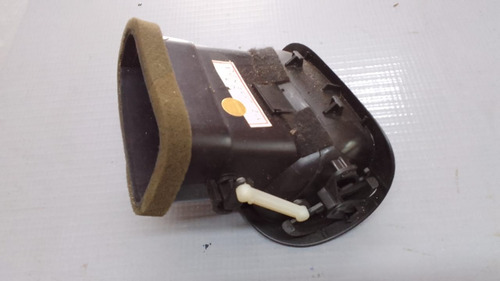 Difusor De Ar Direito Peugeot 206 - 2005. 23474
