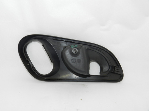 Moldura Maçaneta Interna Lado Esquerdo Mondeo 94/00 Detalhe