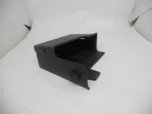 Suporte Caixa Fusível Renault Megane 8200356348