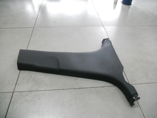 Acabamento Inferior Coluna Direita Nissan March 2015 A 2019