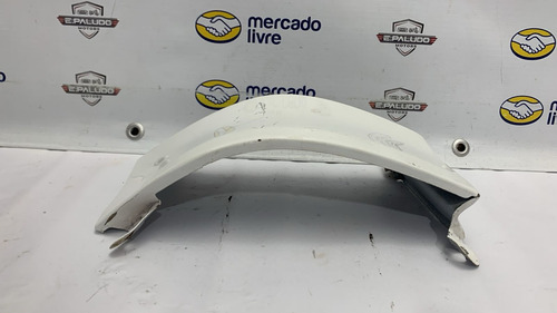 Moldura Inferior Lanterna Esquerda Toyota Corolla Xei 98/02