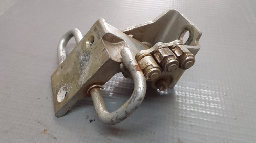 Dobradica Porta Dianteira Direita Vw Golf 2005. 23702
