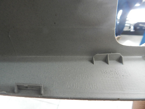 Moldura Coluna Cinto Dianteiro Direito Vectra 06/11 13223744