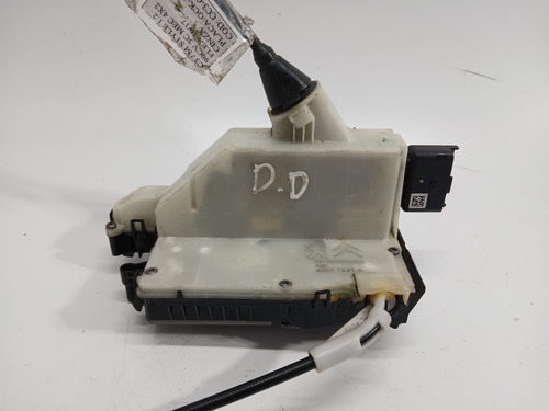 Fechadura Da Porta Dianteira Direita Citroen C3 2013 A 2020