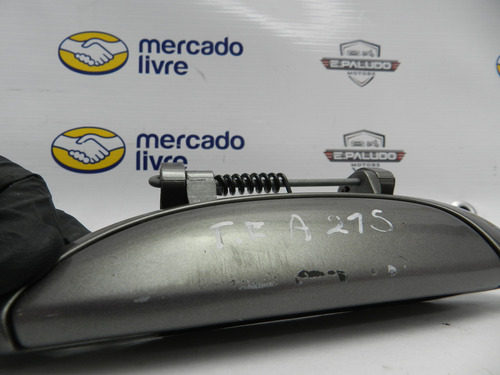 Maçaneta Externa Esquerda Scenic Megane Logan Clio 99/12