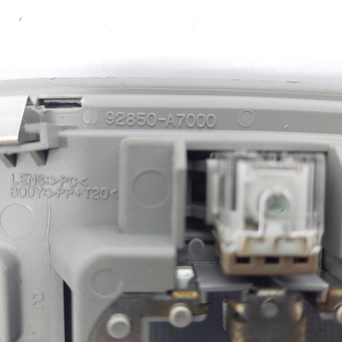 Luz De Teto Cortesia Kia Cerato Ano 2013 A 2018