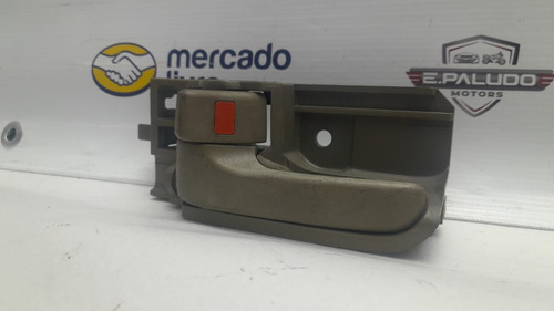 Maçaneta Interna Esquerda Bege Toyota Corolla Hilux 03/08