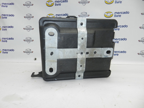 Suporte Caixa Bateria Ford Fiesta 1996 A 2001 96fb10723ag