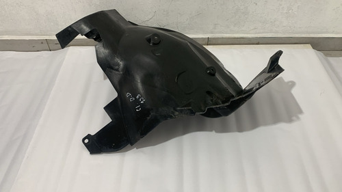 Para-barro Dianteiro Direito Parte Trás C180k C200k 01/07