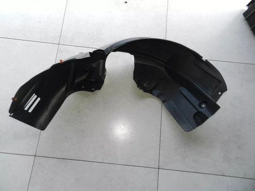 Para-barro Dianteiro Esquerdo Ford Fiesta 08/13 C/ Detalhe