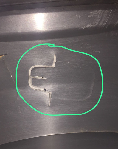 Moldura Para-lama Dianteiro Esquerdo Strada 13/20 Detalhe