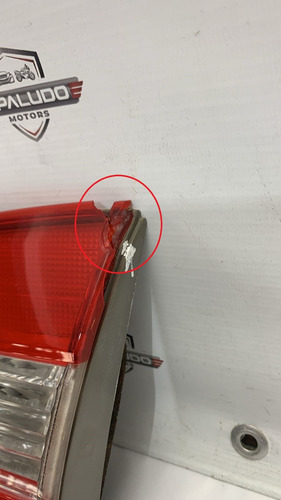 Lanterna Tampa Traseira Direita Corolla 1998 A 2002 Detalhes