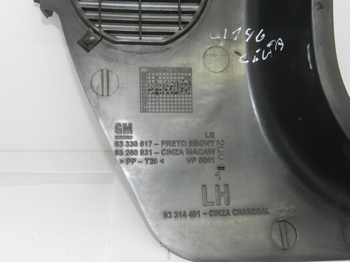 Moldura Acabamento Soleira Esquerda Gm Celta 2001 A 2014