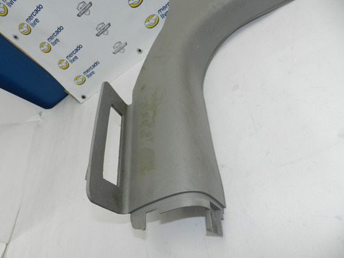 Acabamento Porta Dianteira Esquerda Zafira 01/12 Detalhe