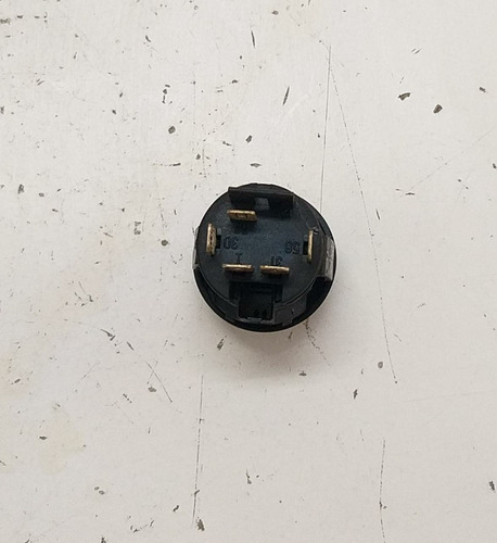 Botão Comando Luz Alta Gm Kadett 1985 A 1996 90191678