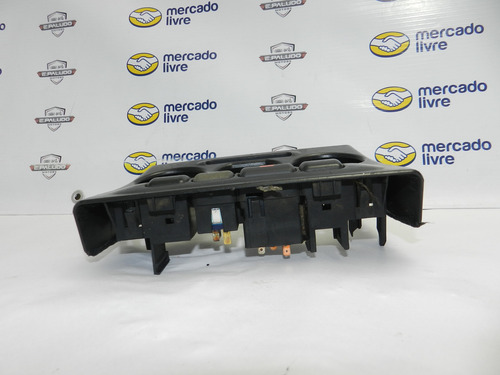 Moldura Comando Ar Condicionado Gm Zafira 01/11 Com Detalhe