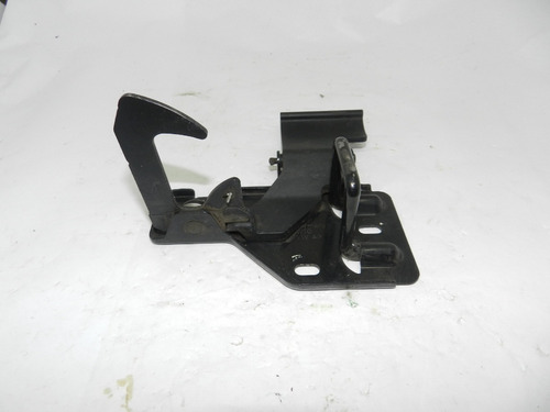 Fechadura Gancho Trava Capô Vw Polo Amarok 02/15 600823480