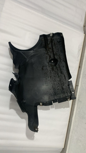 Para-barro Dianteiro Direito Parte Central C180k 01/07