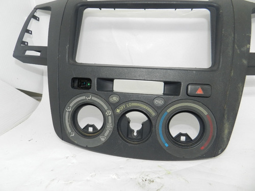 Moldura Comando Ar Multimídia Toyota Hilux Srv 2005 A 2011