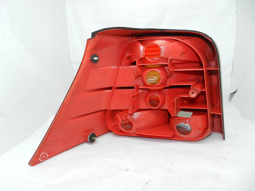 Lanterna Direita Vw Golf Sapão 1998 A 2006 1j6945096q