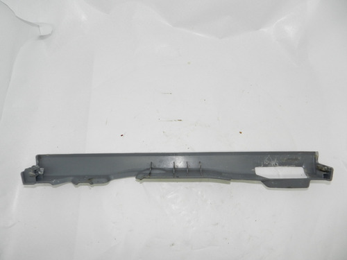 Moldura Lateral Banco Traseiro Esq. Vectra 06/11 C/detalhe