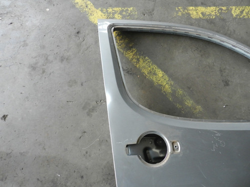 Porta Dianteira Direita Fiat Doblô 2010 C/ Detalhe