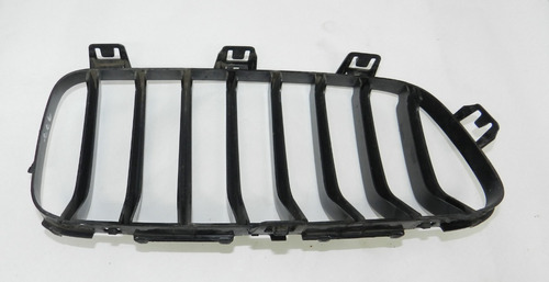 Gradezinha Lado Direito Bmw 320 2012 A 2018 Com Detalhe