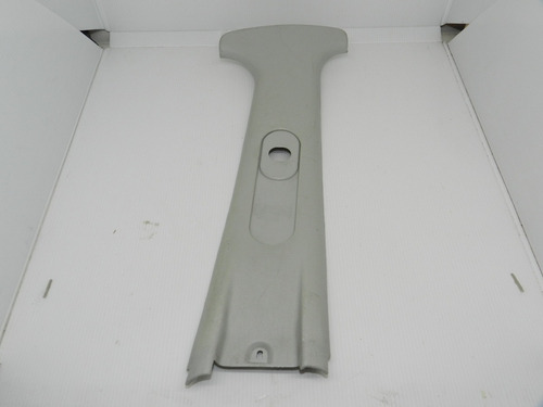 Acabamento Coluna Cinto Lado Direito Vw Parati G3 G4 99/06