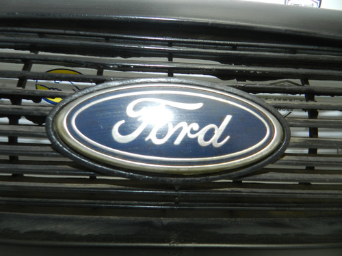Grade Dianteira Ford Fiesta 96/99 Paralela Com Detalhe