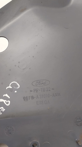 Acabamento Coluna Traseira Direita Ford Fiesta 96/01