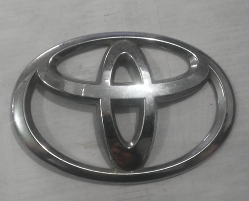 Emblema Logo Tampa Traseira Toyota Corolla 09/13 Paralelo