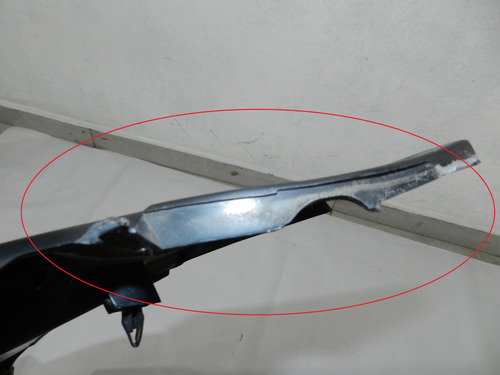 Grade Churrasqueira Lado Esquerdo Ford Mondeo 97/98  Detalhe