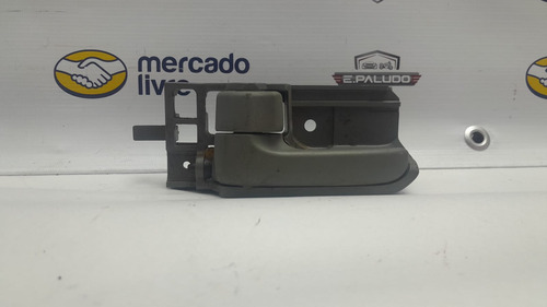 Maçaneta Interna Esquerda Cinza Toyota Corolla Hilux 03/08