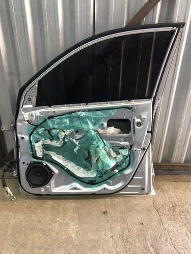 Porta Dianteira Direita Toyota Rav4 2010