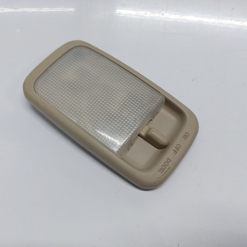 Luz De Teto Cortesia Simples Hilux Sw4 Ano 2005 A 2012