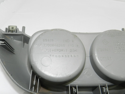 Porta Copos Console Renault Scenic 2000 A 2011 7700846260