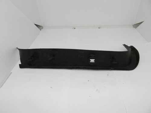Acabamento Tampa Traseira Esquerda Ford Focus 2001 A 2004